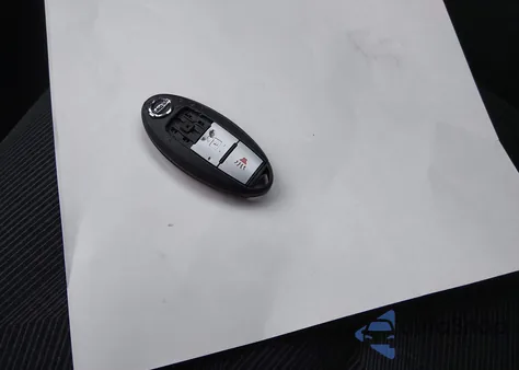 2015 Nissan Rogue Sv z USA, uszkodzony, nr VIN 5N1AT2MV3FC824090